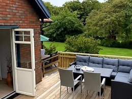 5 Star Holiday Home in Mollosund