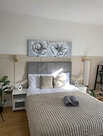 Spacious 2-bed Near Etihad-games Room-free Parking