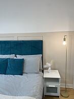 Spacious 2-bed Near Etihad-games Room-free Parking