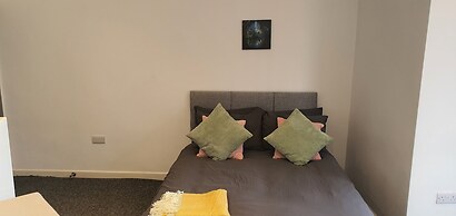 Luxury One bed Flat in Leicester
