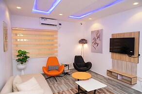 Goddis Apartments Ajah