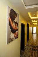Goddis Apartments Ajah