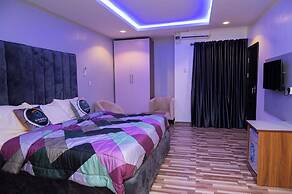 Goddis Apartments Ajah