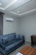 Goddis Apartments Ajah