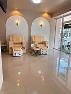 Royal Star Suites Pattaya