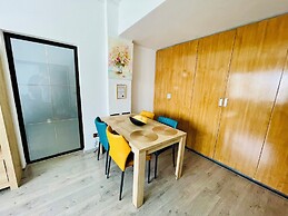 Metropole Apartments University Square