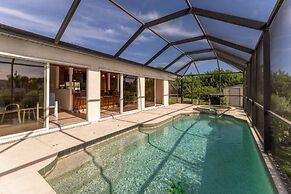 Gogo House in Port Charlotte