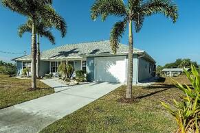 Canal Dreams 3 BR 2 BA Pool Home on the Canal