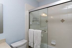 Canal Dreams 3 BR 2 BA Pool Home on the Canal