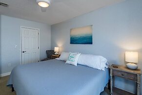 Canal Dreams 3 BR 2 BA Pool Home on the Canal