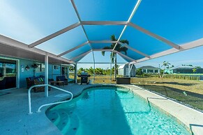 Canal Dreams 3 BR 2 BA Pool Home on the Canal