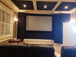 Big House on the Myakka Sleeps 12 Heated Pool Spa