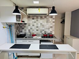 Laguna Beach em Porto by Easy Home