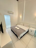 Laguna Beach em Porto by Easy Home