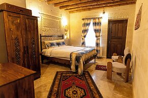 Midland Cave Suites
