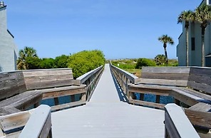 Sea Winds 52 by Distinctive Beach Rentals