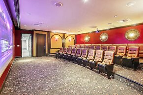 Diamond Beach 609 - Sunrise on the Coast