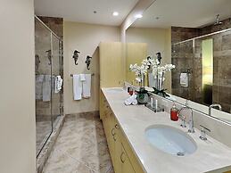 Diamond Beach 609 - Sunrise on the Coast