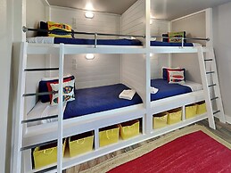 Pointe West 303 - Beachside Blue Sailfish