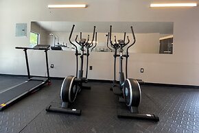 Emrose Luxury Cabins