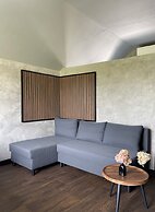 Emrose Luxury Cabins