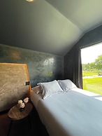 Emrose Luxury Cabins