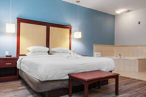Signature Inn & Suites Hamilton