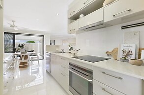 Riviera Road Miami - 4BRM Dual Villa