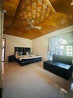 Barzam Lake View Resort