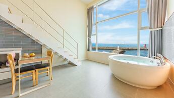 Gangreung Ninarang Spa Pension