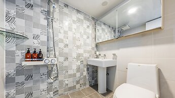 Gangreung Ninarang Spa Pension