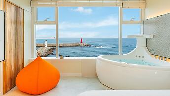 Gangreung Ninarang Spa Pension