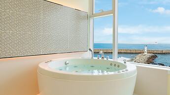 Gangreung Ninarang Spa Pension