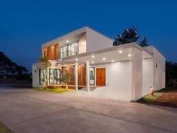 Lyntara Pool Villa Nongkhai