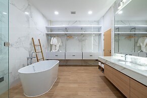 Lyntara Pool Villa Nongkhai