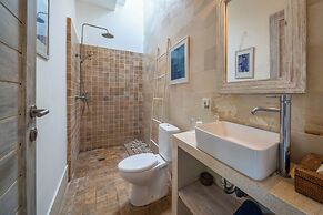 Villa Tara by Villa Finder