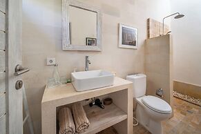 Villa Tara by Villa Finder