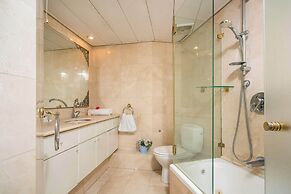 Stylish Apt Balcony View by Sea N' Rent