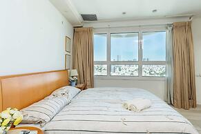 Stylish Apt Balcony View by Sea N' Rent