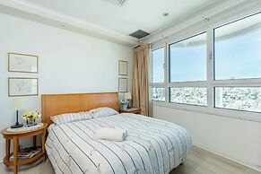 Stylish Apt Balcony View by Sea N' Rent