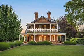 Yallungah Boutique Hotel by Travellers