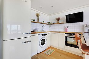 Exceptional View of Paris With A/C - 2bd/4p