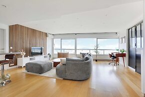 Exceptional View of Paris With A/C - 2bd/4p