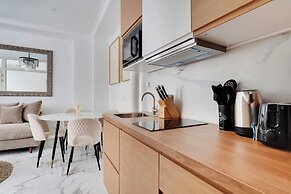 Cosy and Chic Apartment -1br/4p- Trocadero