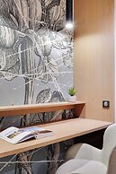 Fabulous House : a Gem in Chic Western Paris