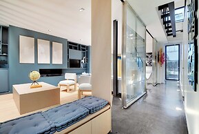 Fabulous House : a Gem in Chic Western Paris