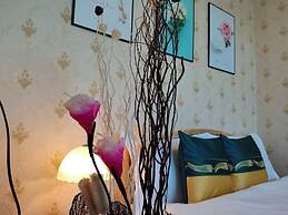 ATRIUM FENGZHU HOMESTAY