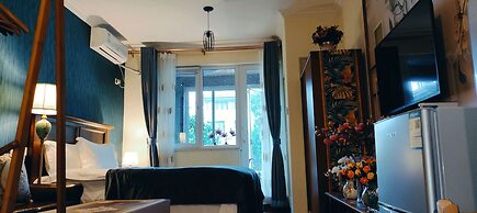 ATRIUM FENGZHU HOMESTAY