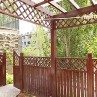 ATRIUM FENGZHU HOMESTAY