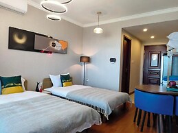 ATRIUM FENGZHU HOMESTAY